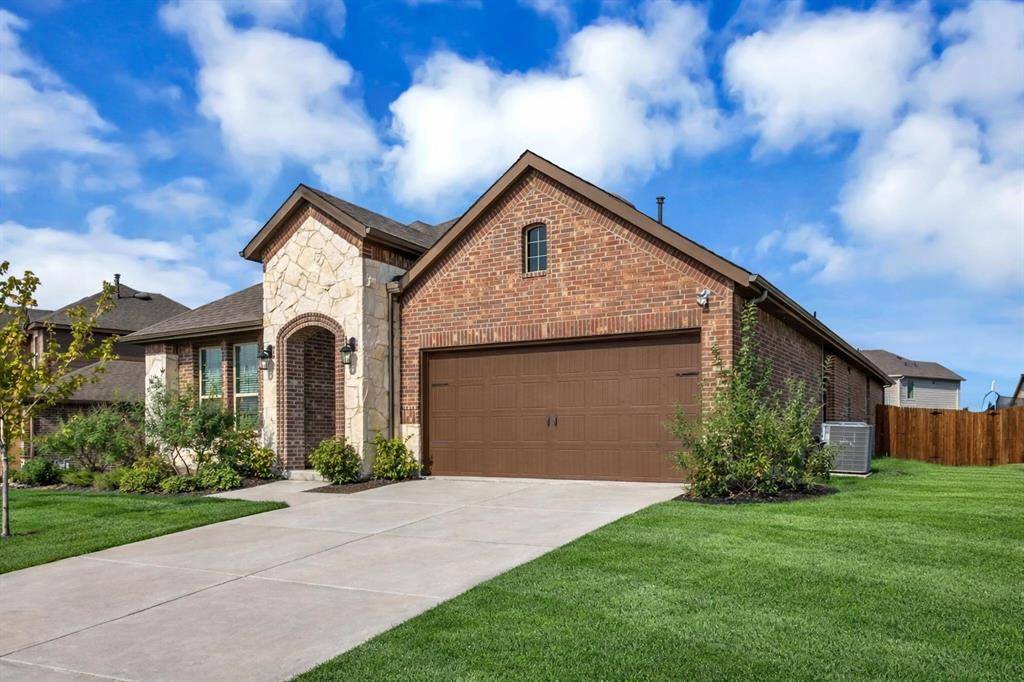 3106 Maverick Drive, Forney, TX 75126