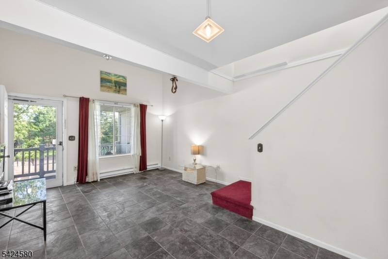 26 Larkspur Ct #26, Bedminster Twp., NJ 07921