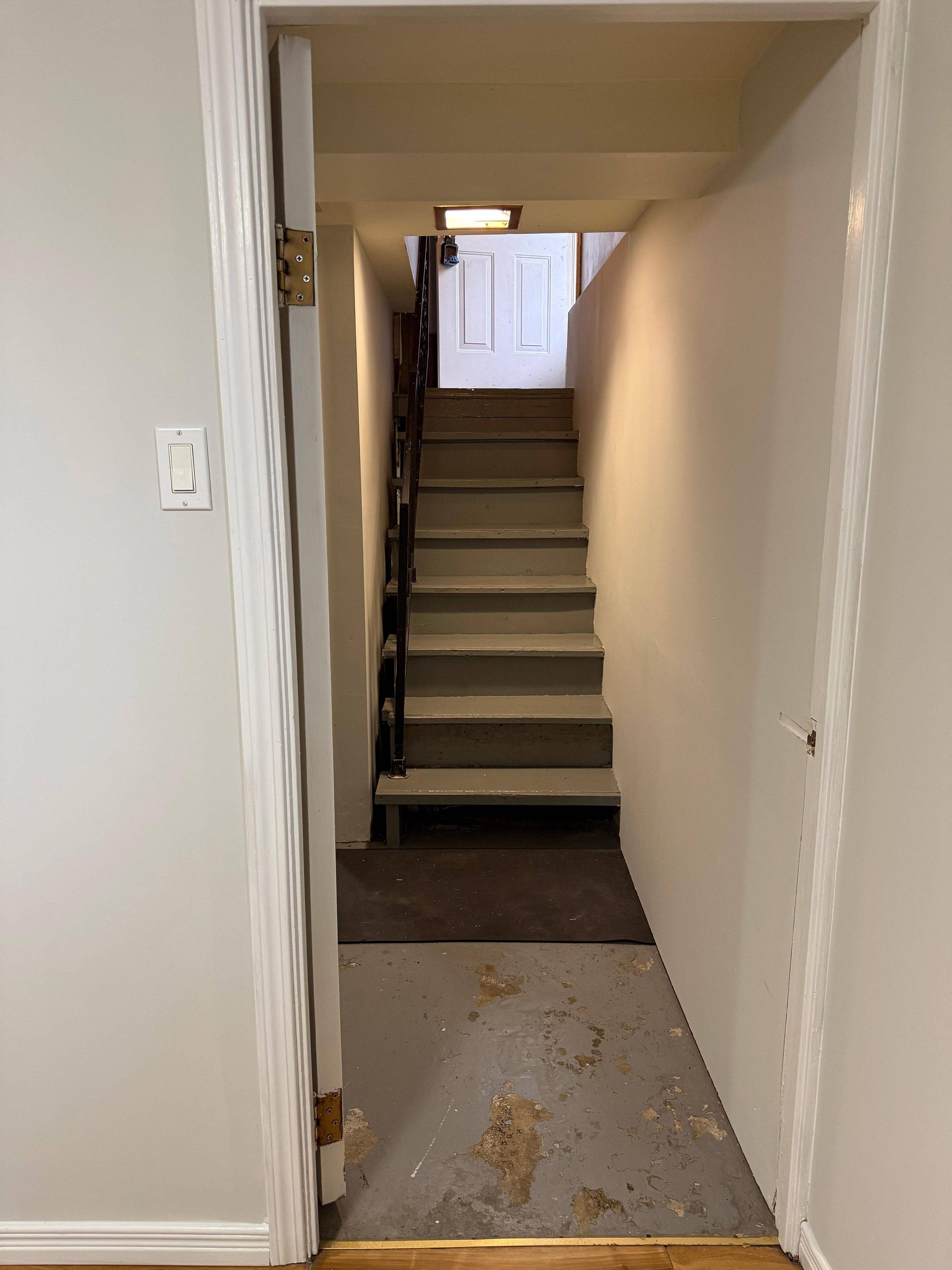 21 Bellbrook RD #Lower, Toronto E05, ON M1S 1K1