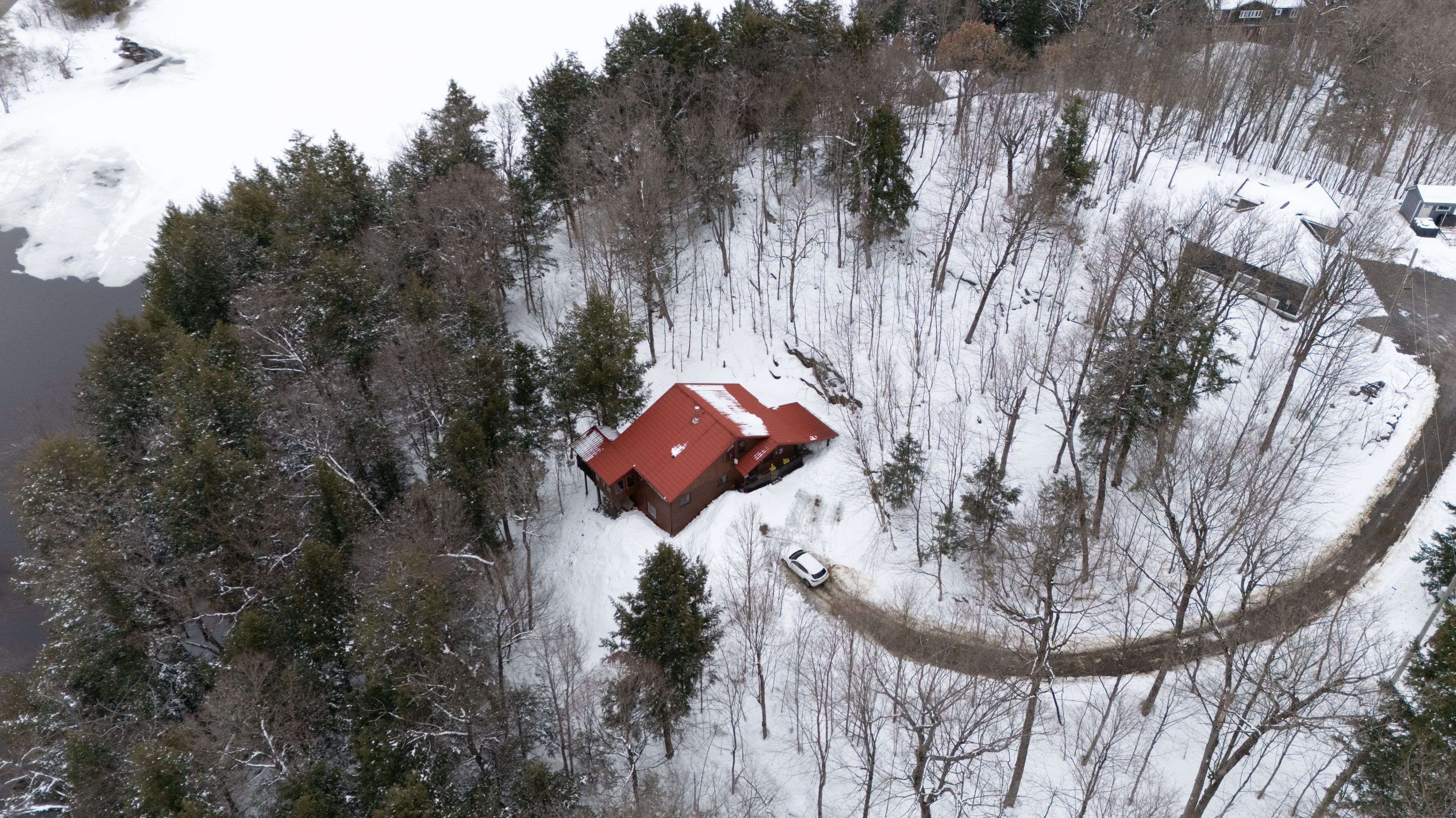 1012 VILLAGE 1 RD #3, Muskoka Lakes, ON P0B 1M0