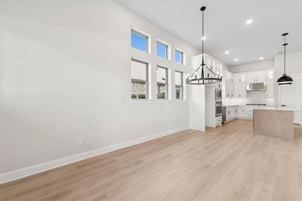 514 Long Trail, Mansfield, TX 76063