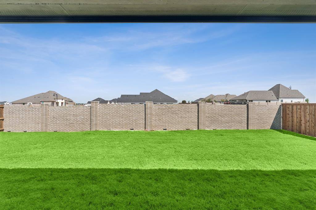 748 Shinnery Oak Way, Waxahachie, TX 75165