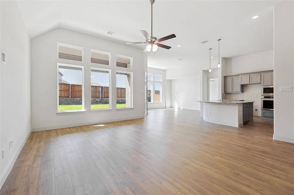 313 Trinity Court, Shady Shores, TX 76208