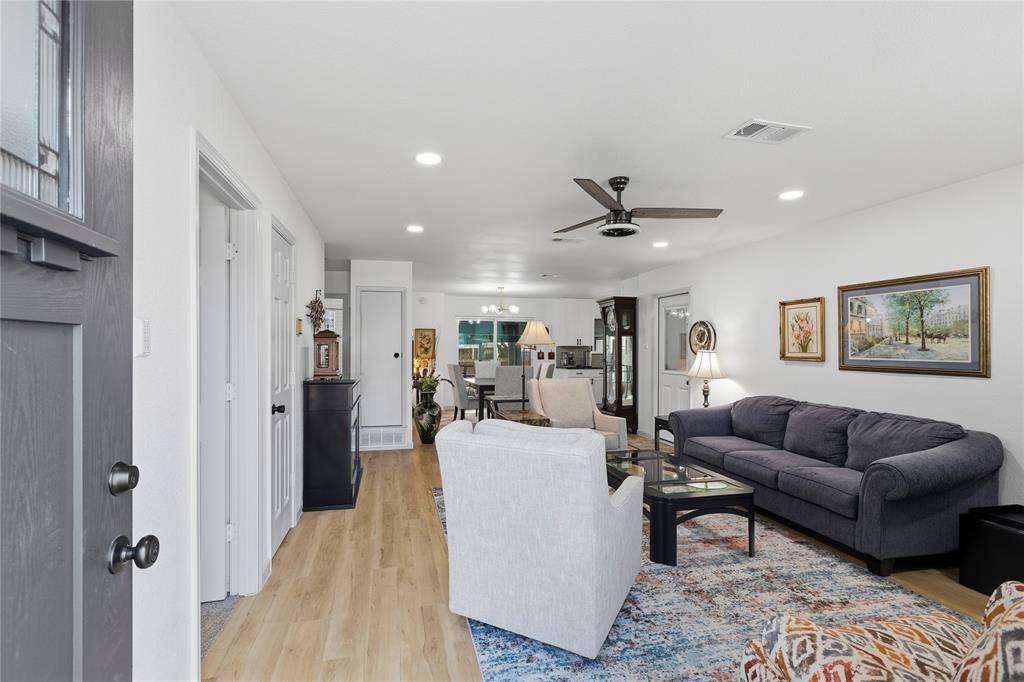 4104 Tacoma Street, Irving, TX 75062