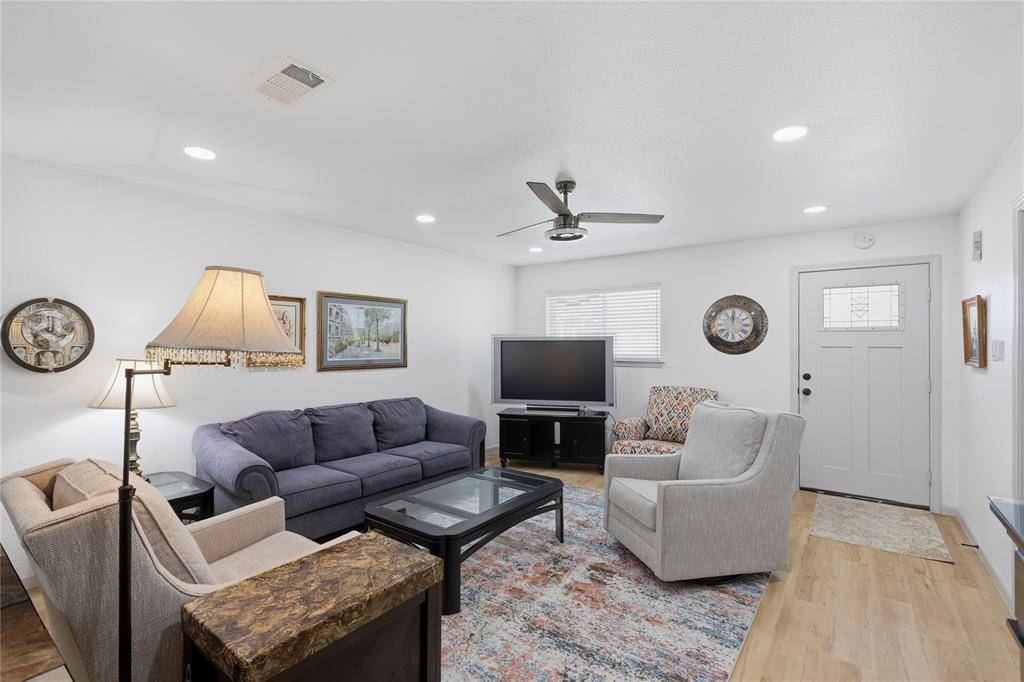 4104 Tacoma Street, Irving, TX 75062