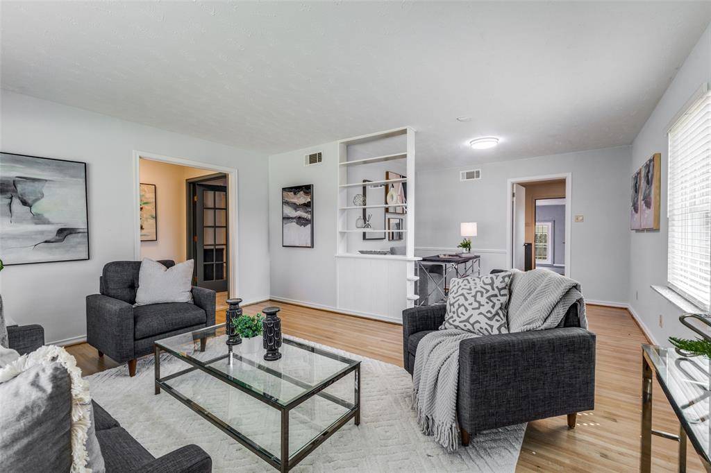 8024 Hunnicut Road, Dallas, TX 75228