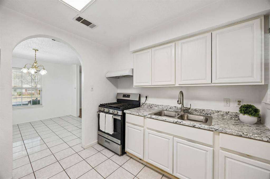 3708 Davila Drive, Dallas, TX 75220