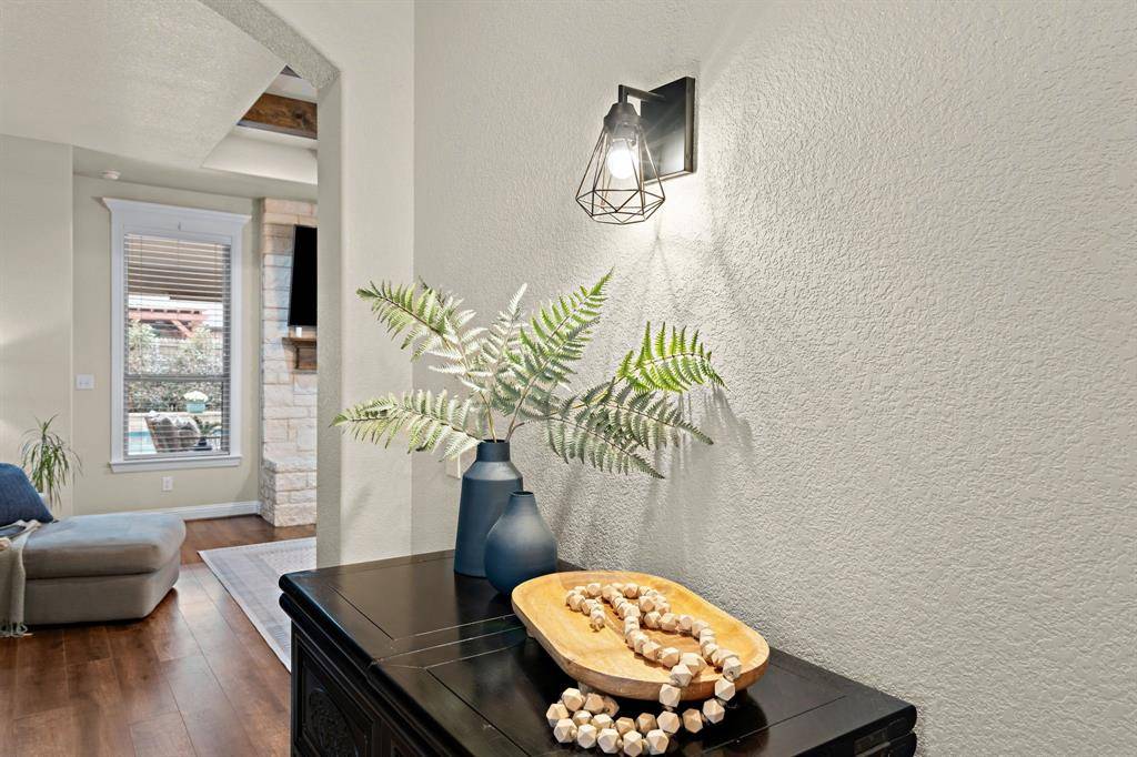 1509 Sea Breeze Lane, Azle, TX 76020