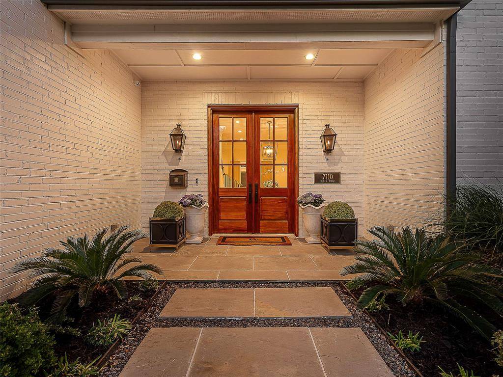 7110 Robin Road, Dallas, TX 75209