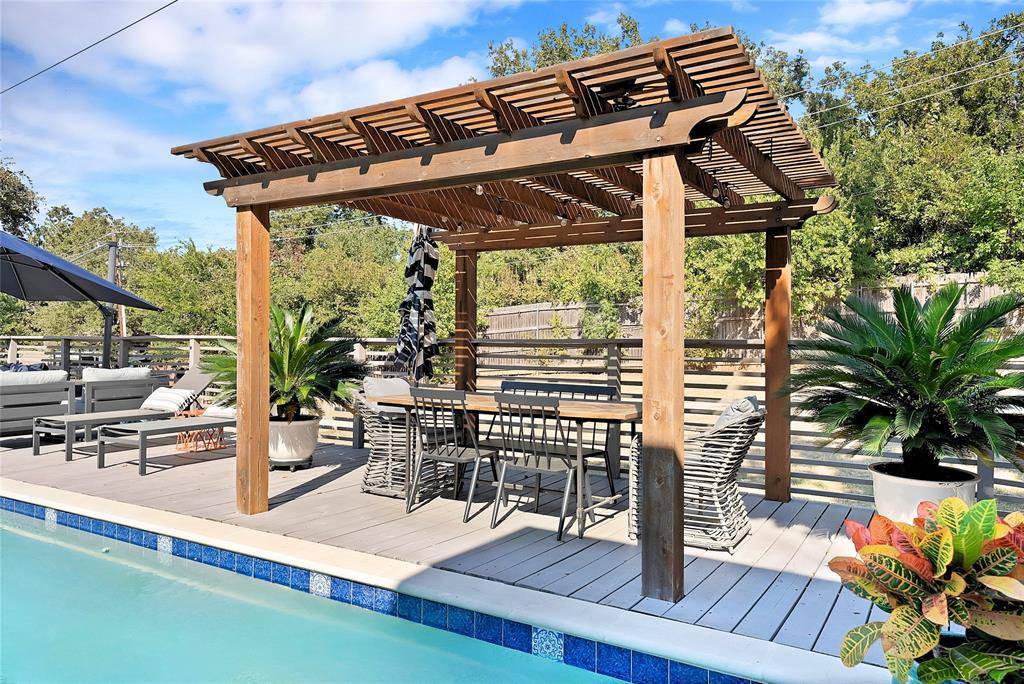 2907 Arbor Oaks Drive, Arlington, TX 76006