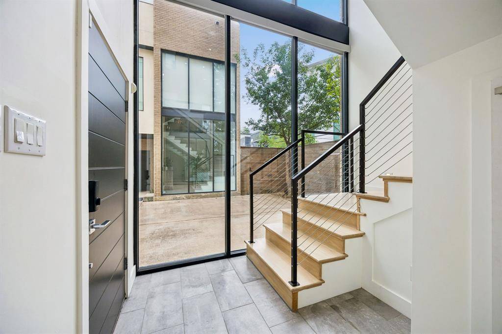 1851 Summit Avenue #4, Dallas, TX 75206