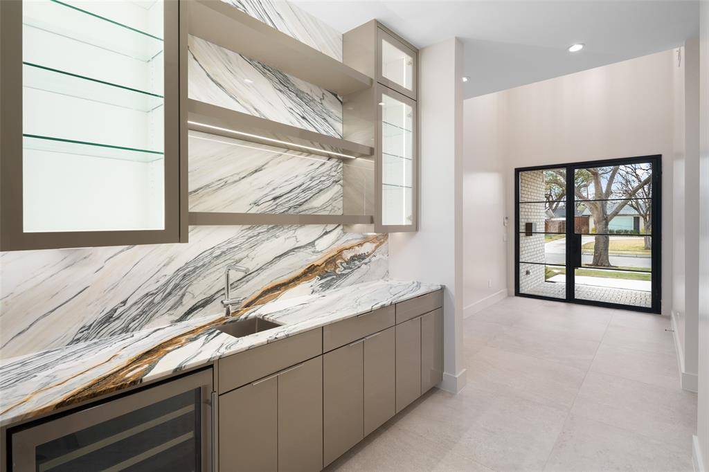 3262 Saint Croix Drive, Dallas, TX 75229