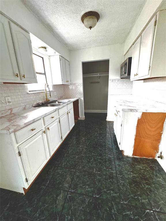 817 Loganwood Drive, Royse City, TX 75189