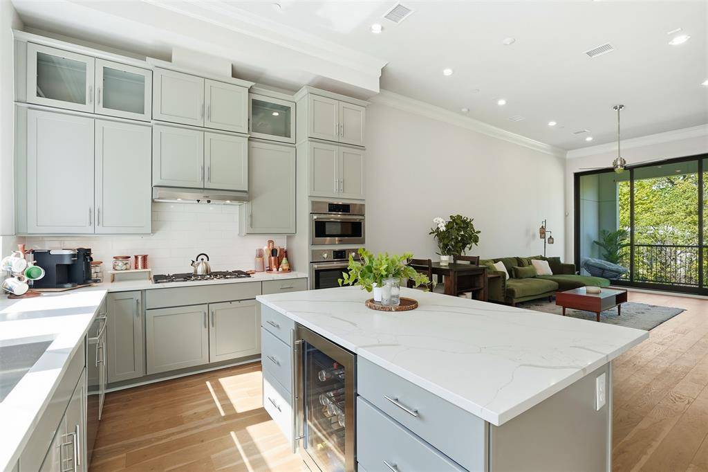 2173 Wenge Lane, Dallas, TX 75219