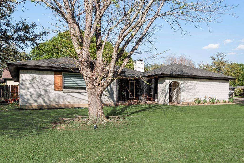 905 Colonial, Cleburne, TX 76033