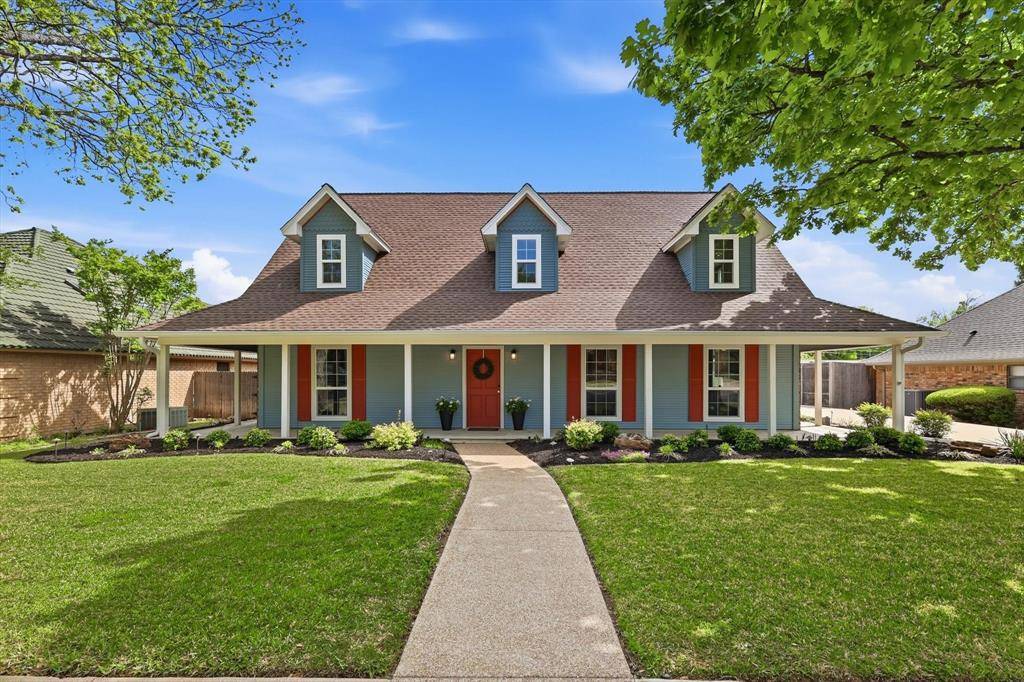 613 Evergreen Drive, Hurst, TX 76054