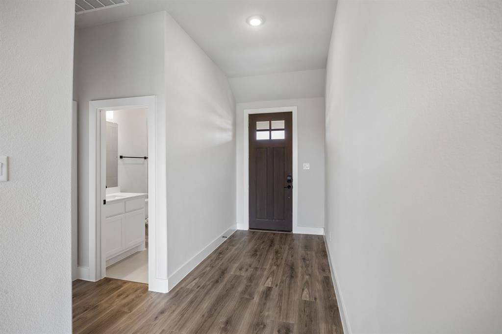 500 Range Boss Trail, Waxahachie, TX 75165