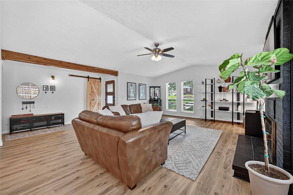 1025 Bellflower Drive, Carrollton, TX 75007