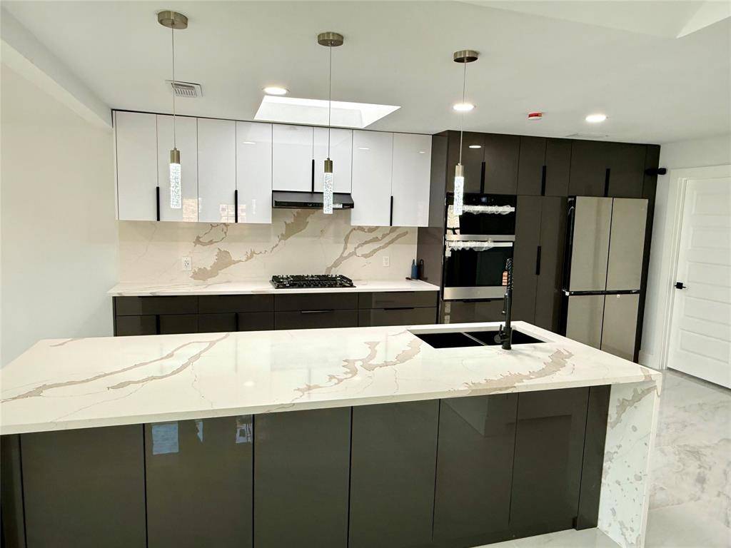 2025 San Miguel Drive, Plano, TX 75074