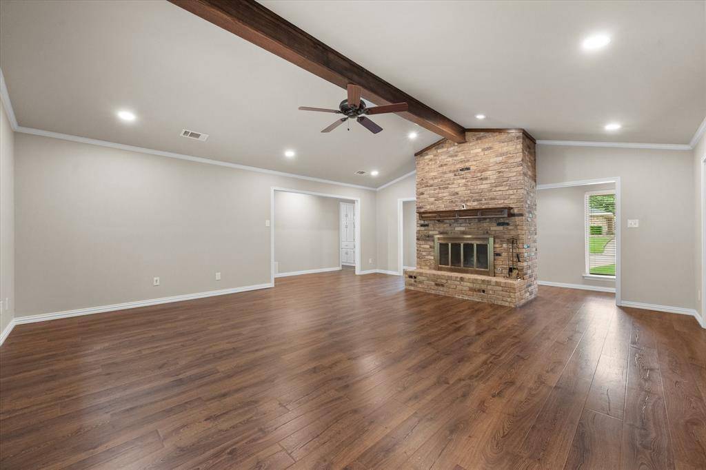 4103 Three Oaks Drive, Arlington, TX 76016