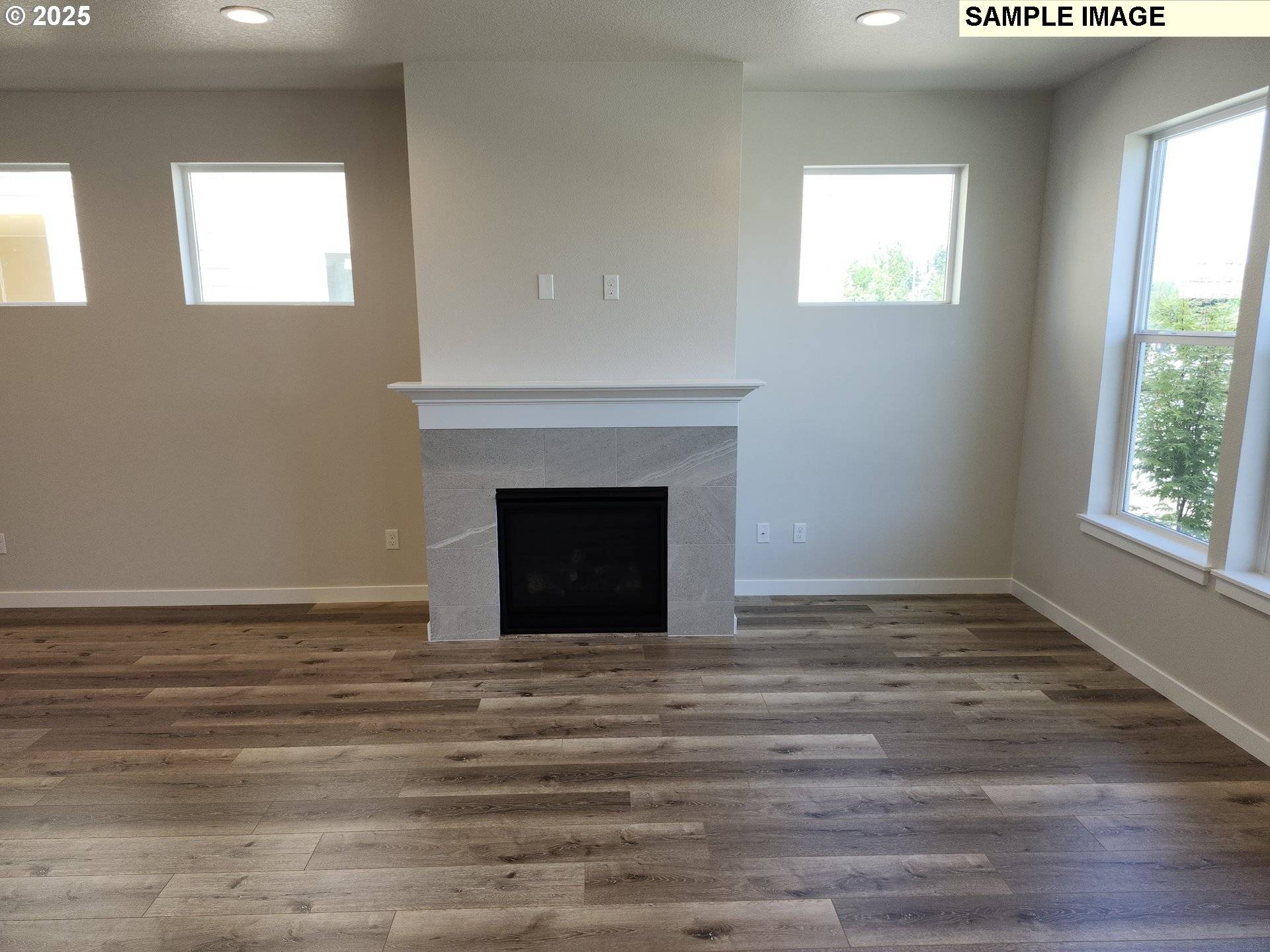 712 Magnolia AVE, Woodburn, OR 97071