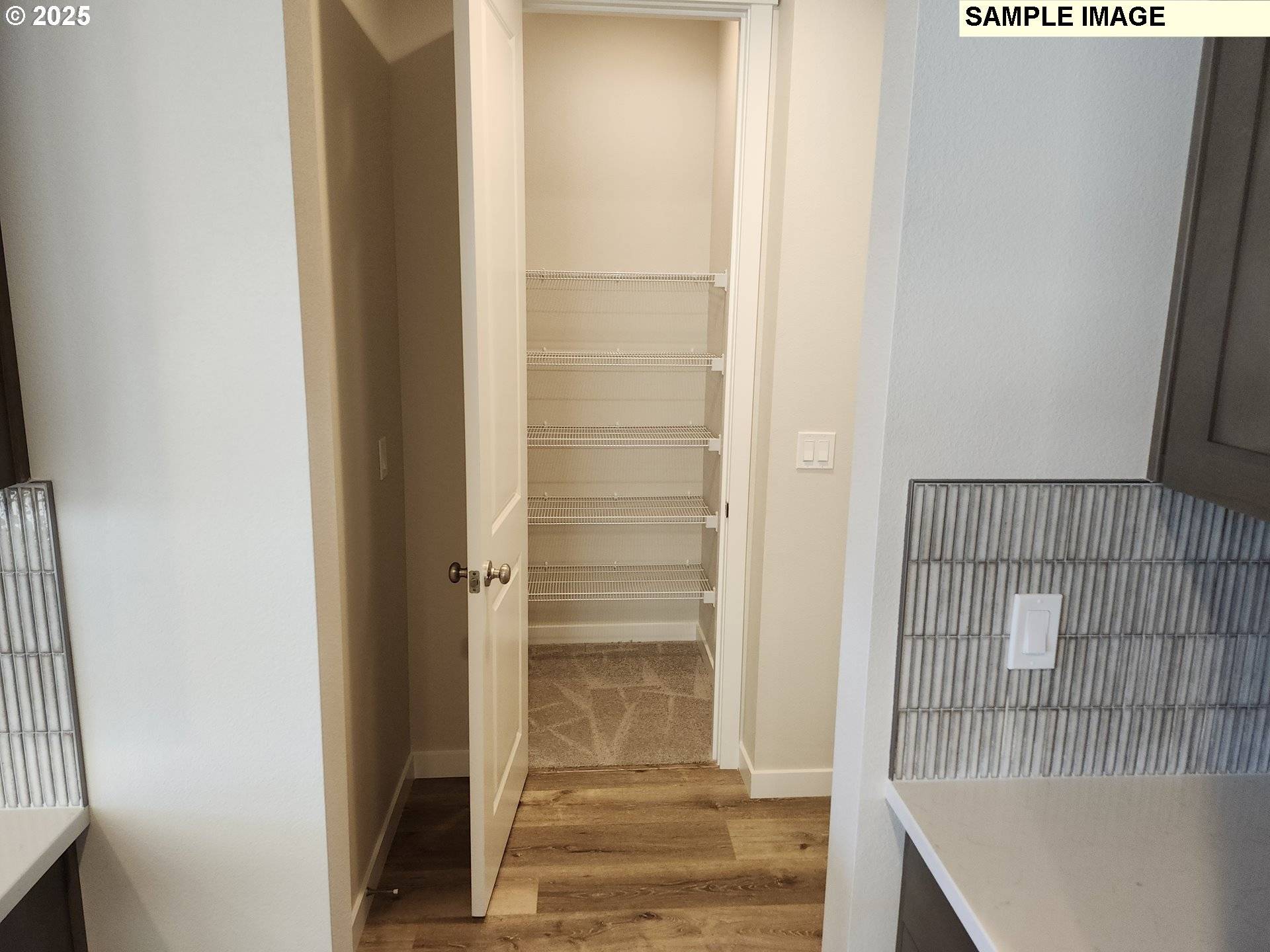 712 Magnolia AVE, Woodburn, OR 97071