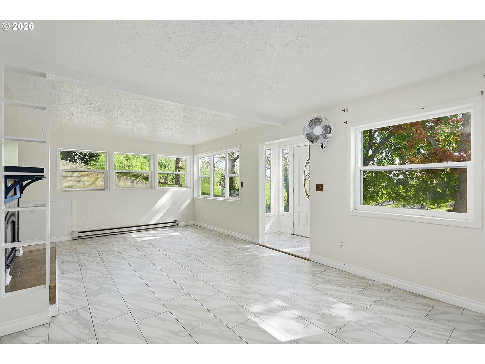 3215 KNOB HILL RD, The Dalles, OR 97058