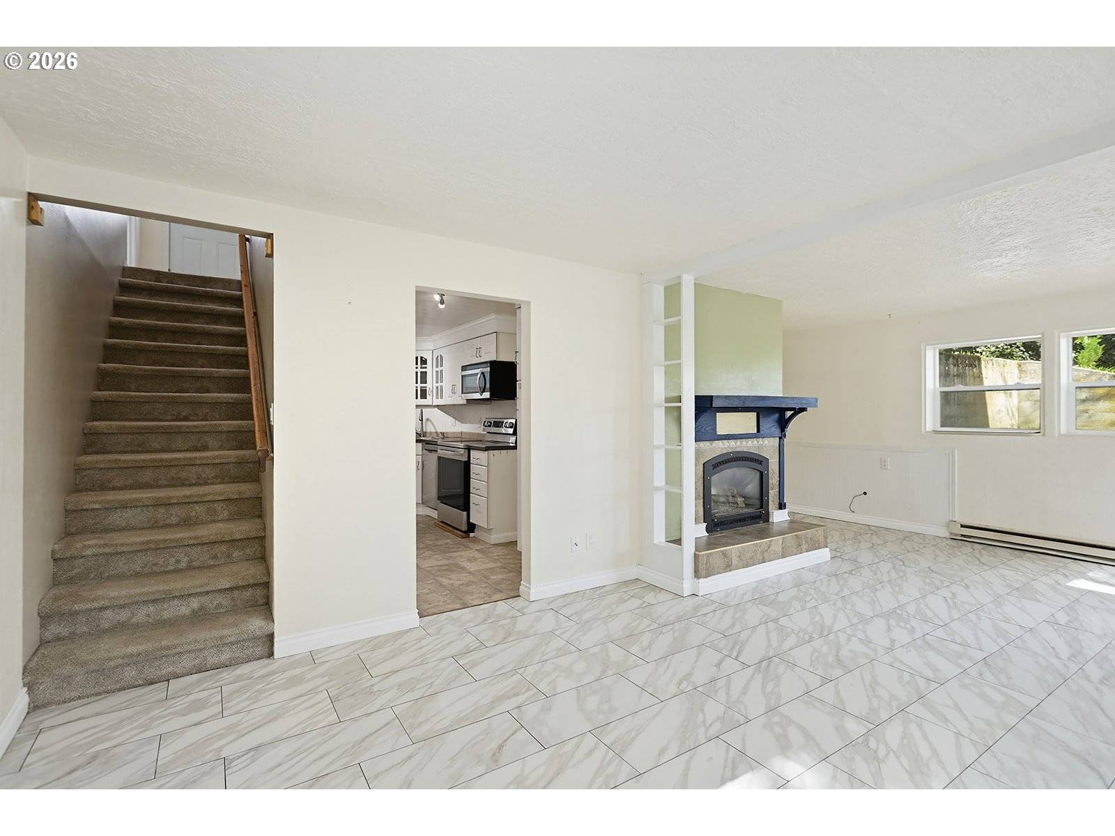 3215 KNOB HILL RD, The Dalles, OR 97058