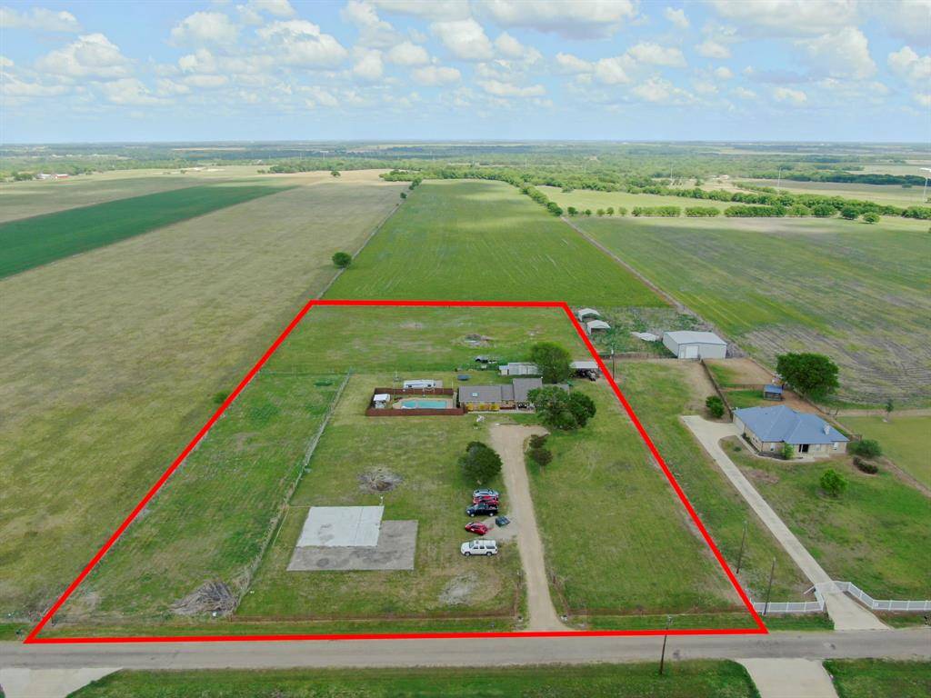 430 Carter Road, Italy, TX 76651