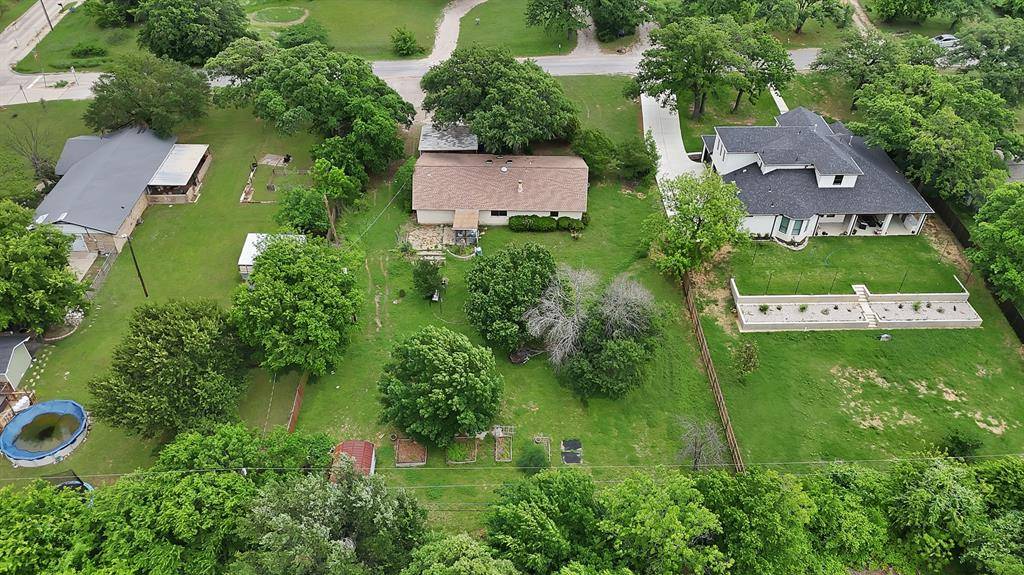 1202 Peggy Lane, Kennedale, TX 76060