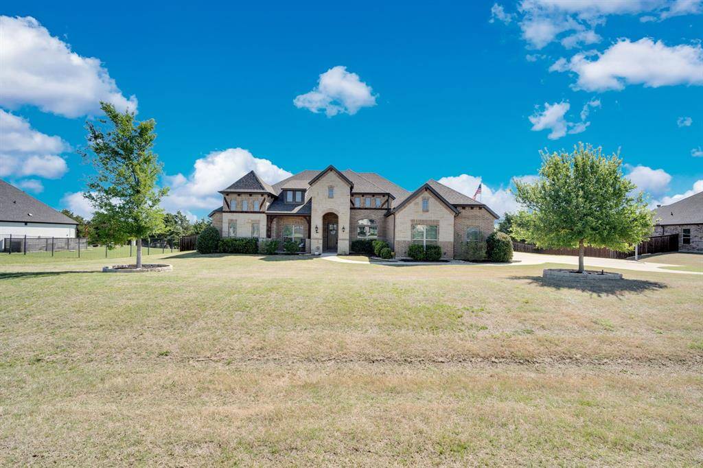 2730 Clear Lake Drive, Midlothian, TX 76065