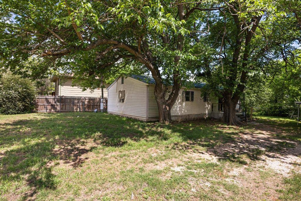 3917 Greenbrook Street, Granbury, TX 76048