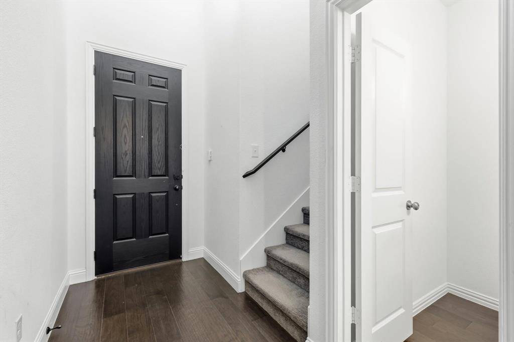 982 Mikaela Drive, Allen, TX 75013