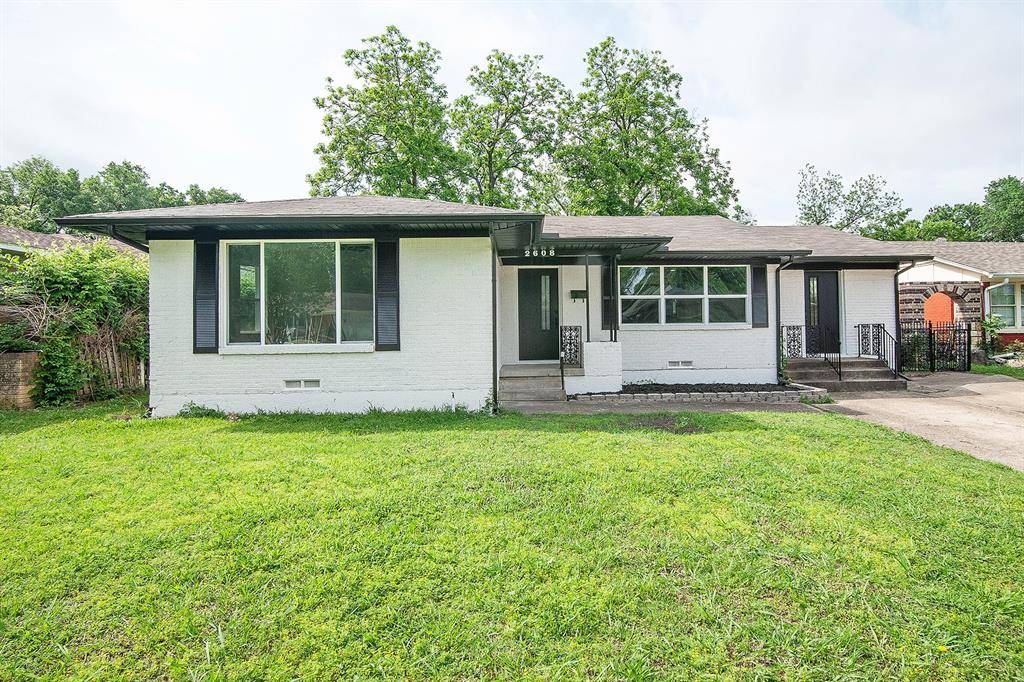 2608 Lockhart Avenue, Dallas, TX 75228