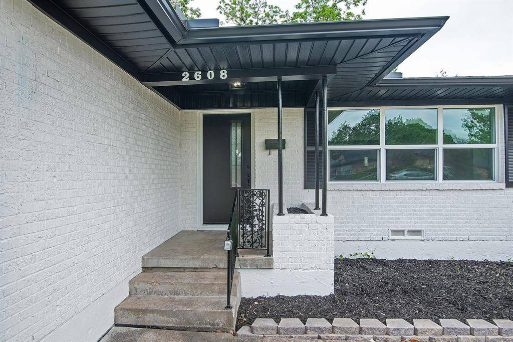 2608 Lockhart Avenue, Dallas, TX 75228