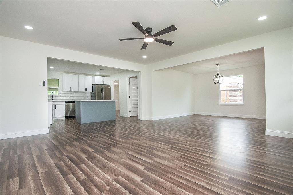 2608 Lockhart Avenue, Dallas, TX 75228