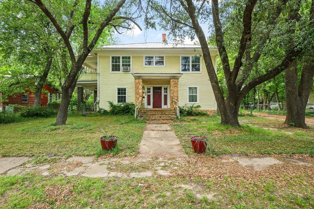 402 W Main Street, Ladonia, TX 75449