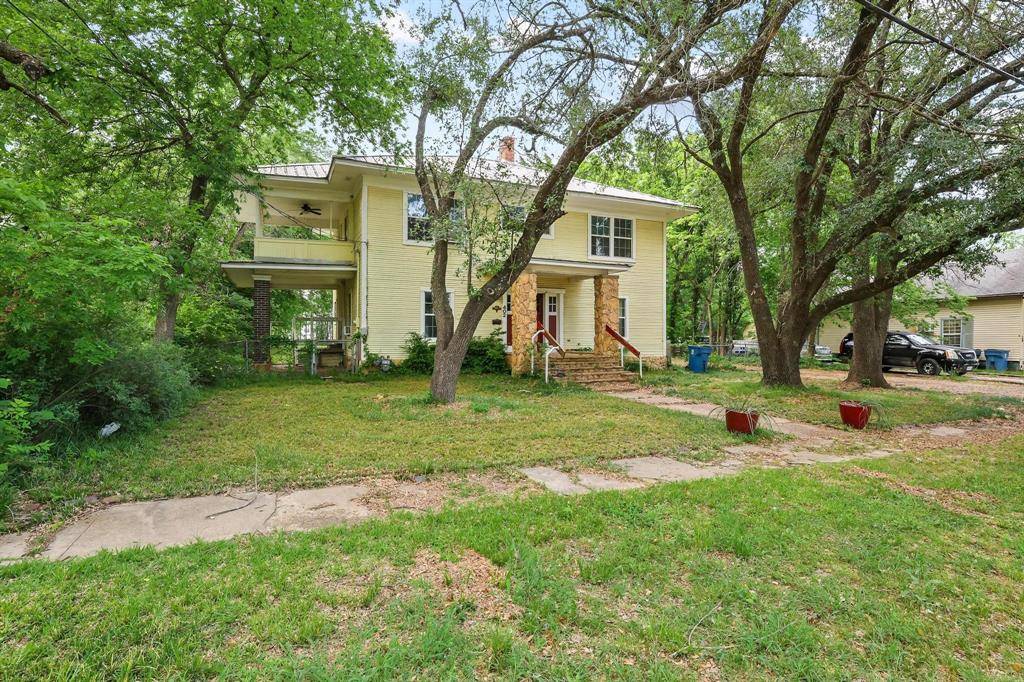 402 W Main Street, Ladonia, TX 75449