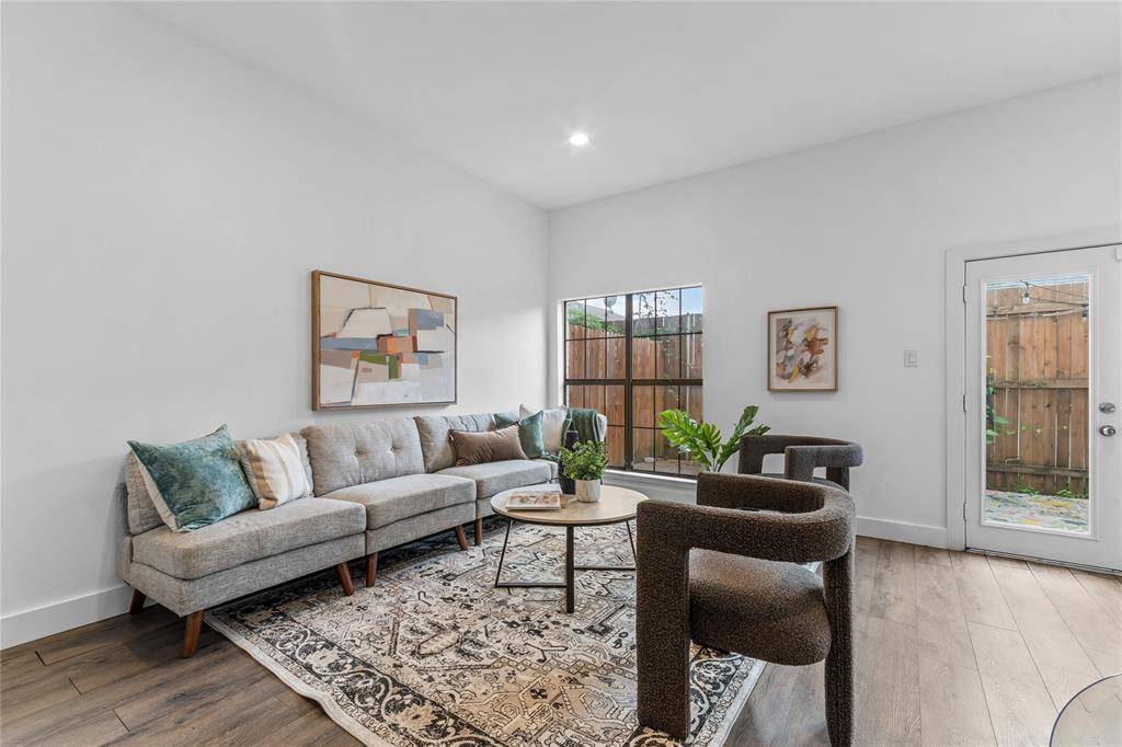 2807 Throckmorton Street #103, Dallas, TX 75219