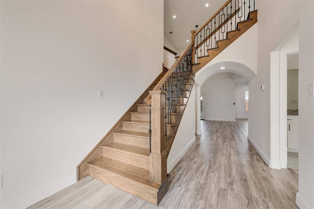 1708 Prestwick Lane, Ennis, TX 75119