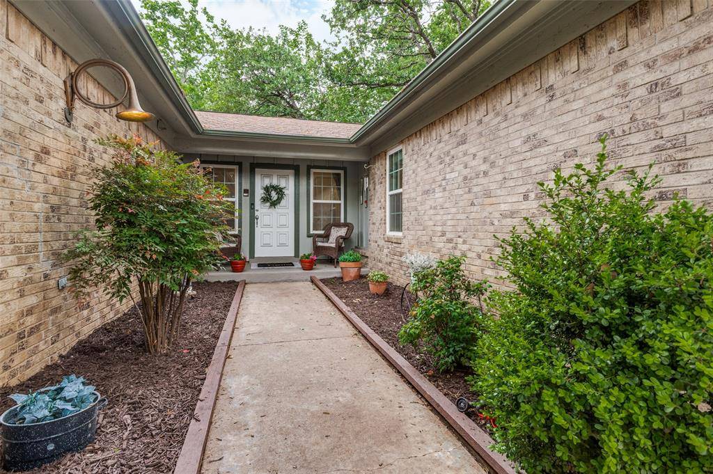 1021 Conchos Circle W, Keller, TX 76248