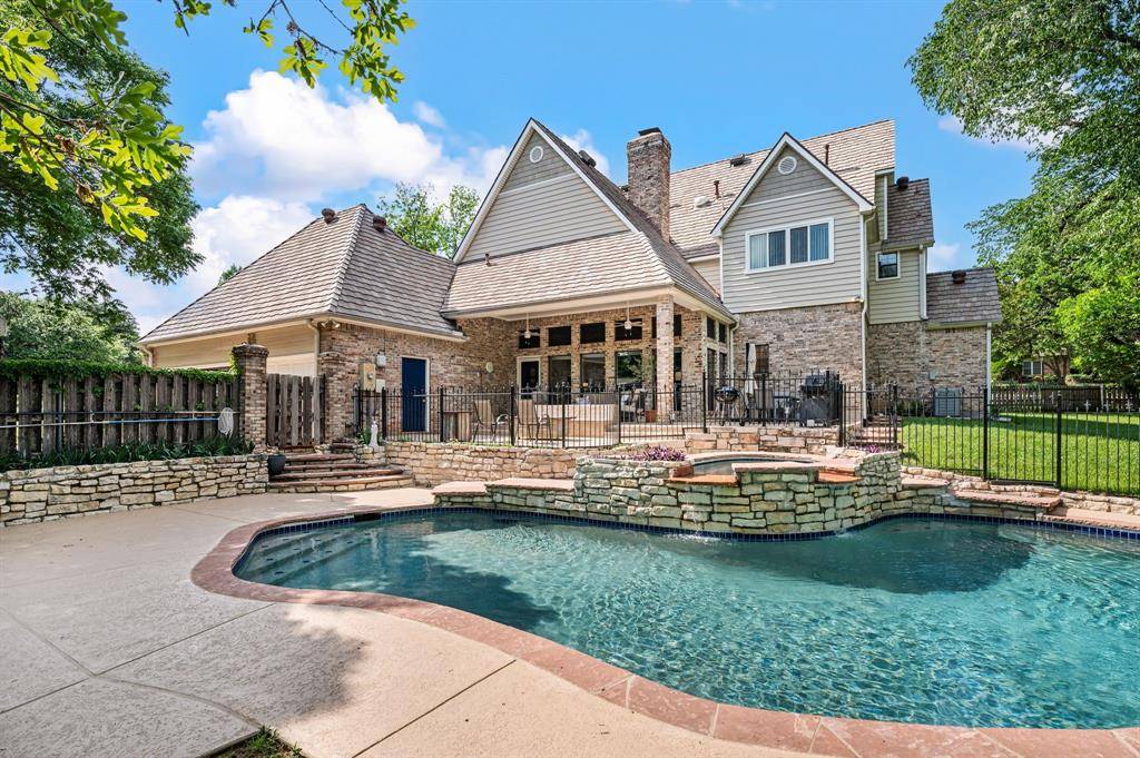 1349 Lakeview Drive, Southlake, TX 76092