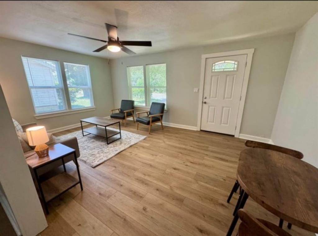 1210 Hogan Lane, Bellmead, TX 76705