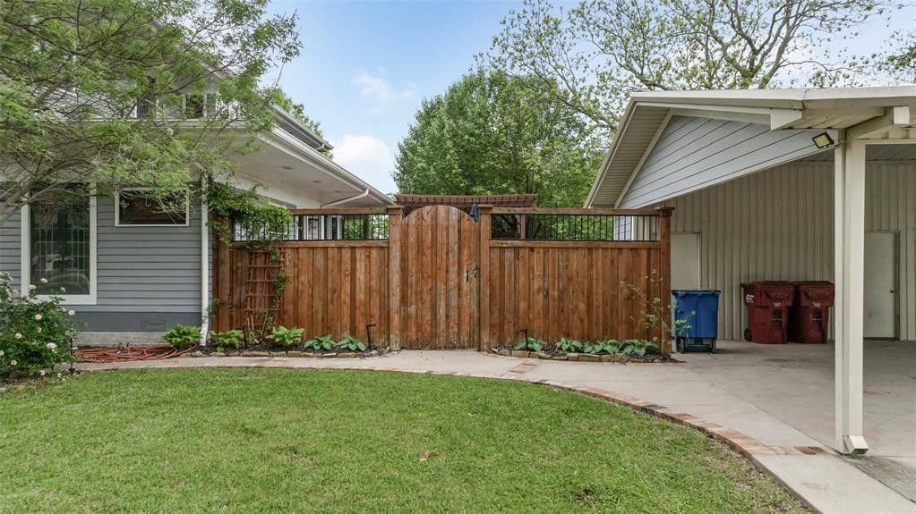 706 S Main Street, Farmersville, TX 75442