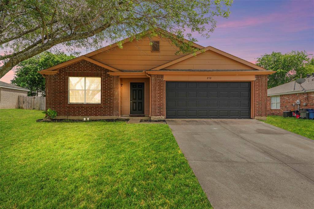 238 Fordham Drive, Glenn Heights, TX 75154