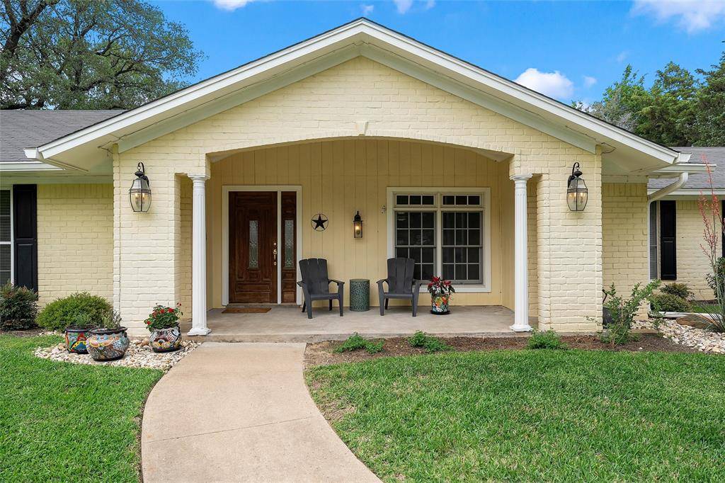 9907 Forest View Drive, Woodway, TX 76712