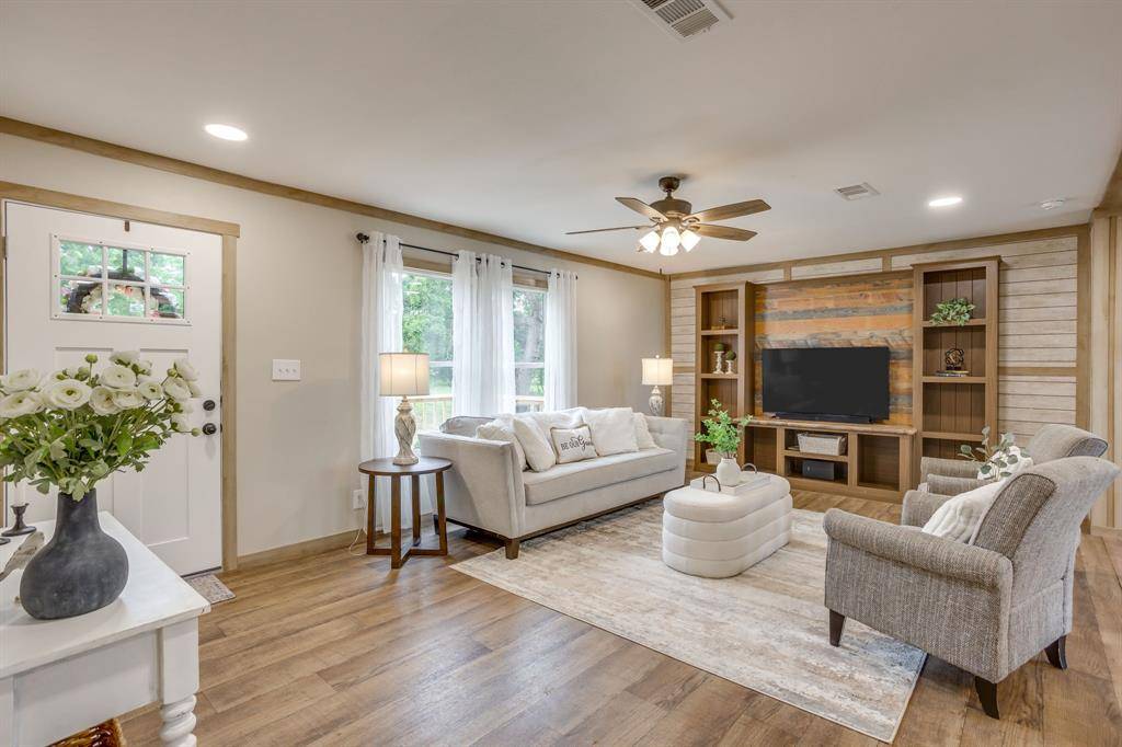 5805 County Road 312, Alvarado, TX 76009