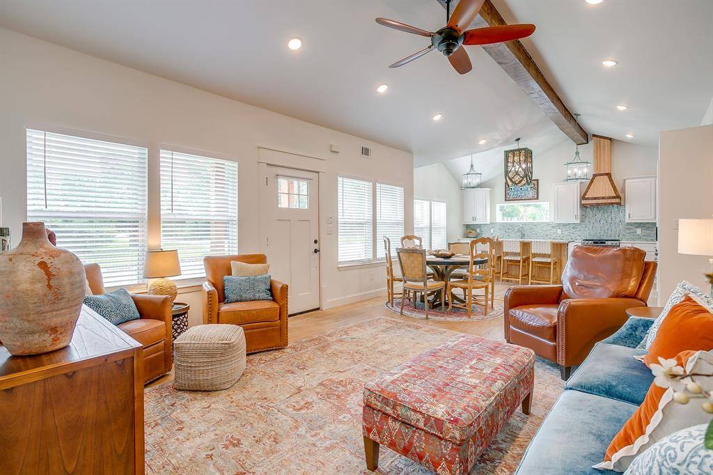 508 S Elm Street, Weatherford, TX 76086