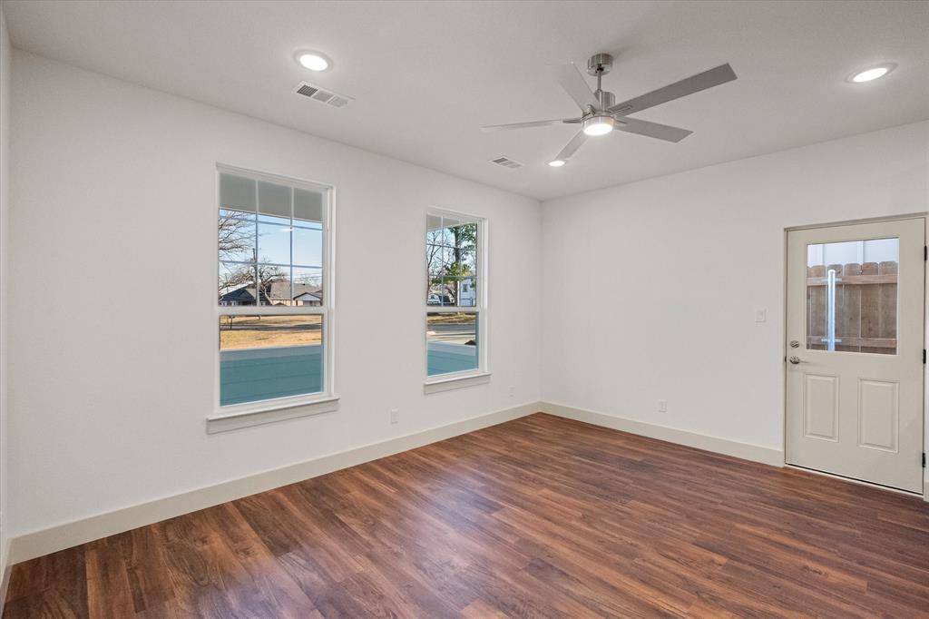 506 E Kimball Street #1, Mansfield, TX 76063