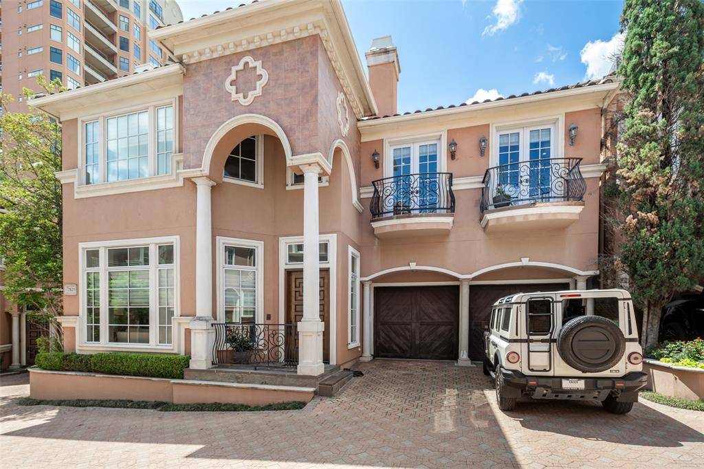 2825 Hood Street, Dallas, TX 75219